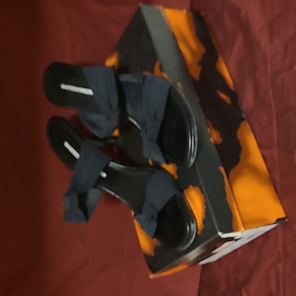 Donald J. Pliner shoes